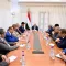 العليمي في اجتماع لرئاسة هيئة التشاور وقيادات الأحزاب: اليوم لدينا عناصر القوة لتعديل موازين القوى على الأرض