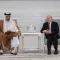 العليمي برفقة الصبيحي يقدم واجب العزاء لأمير قطر في وفاة "الأمير الوالد"
