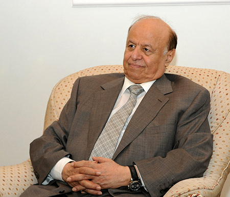 «هادي» يغادر الرياض إلى تركيا للمشاركة في القمة الإسلامية