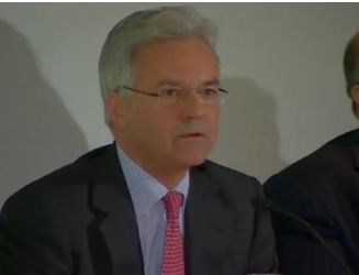 وزير بريطاني ينبه إلى خطورة نفاذ وقت المرحلة الانتقالية باليمن