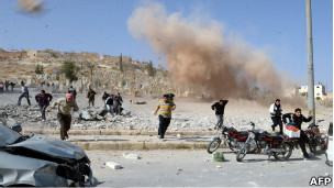 غارات قرب دمشق وقتلى بقصف على حلب