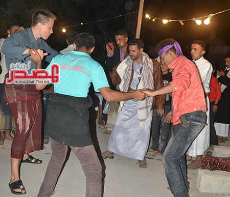 عمليات انتشار وبحث واسعة لمعرفة مكان احتجاز 3 غربيين خطفوا في اليمن