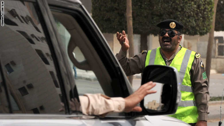 أمريكا تعلق اعمالها الدبلوماسية في السعودية وتحذر مواطنيها بالسعودية من "خطر أمني"