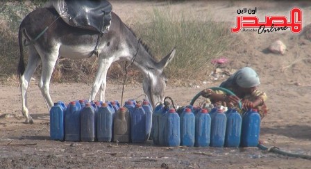 وزارة المياه تبحث إمكانية إنشاء «محطة تحلية» بعدن