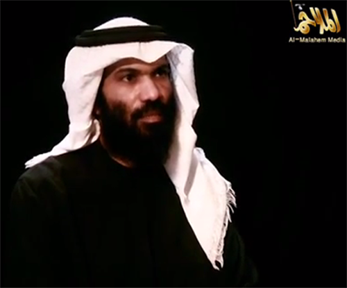 السعودي المختطف لدى القاعدة باليمن يظهر منتقداً تجاهل حكومة بلاده ويتهمها بمحاولة تصفيته (فيديو)