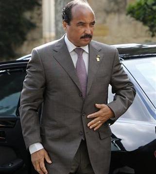 رئيس موريتانيا يقول إنه سيعود للوطن خلال أيام 