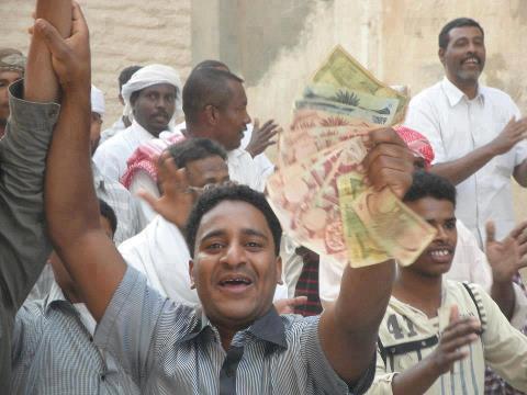 تفاصيل جديدة حول مقتل شاب في تريم ومسؤول عسكري ينفي مسؤولية الجيش