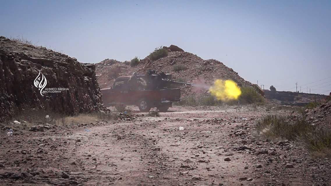 Fighting continues, gunmen assassin two soldiers in Taiz