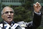 محكمة مصرية تبريء أحمد شفيق وابني مبارك من تهمة الاستيلاء على أرض